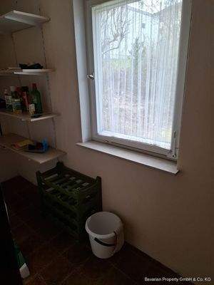 Abstellraum bei der Küche