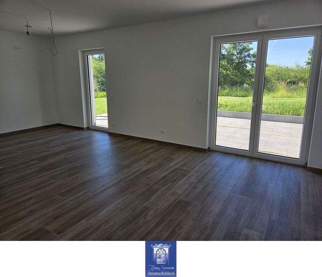 Modernes Einfamilienhaus in ruhiger, idyllischer Wohnlage mit großem Garten - Foto 2