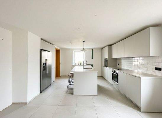 OG Küche mit Modernisierungsbeispiel