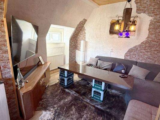 Heller Wohnbereich im Dachgeschoss