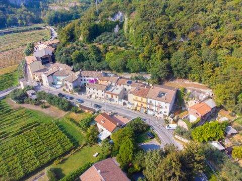 Affi Häuser, Affi Haus kaufen