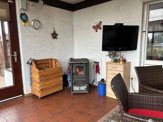 OFEN IM WINTERGARTEN.jpg