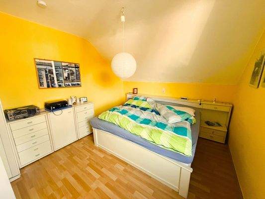 Schlafzimmer DG
