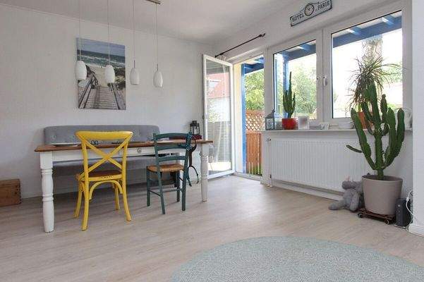 Wohn- und Esszimmer (2)