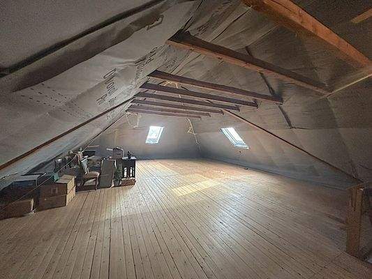 Großzügige Ausbaureserve im Dachgeschoss 