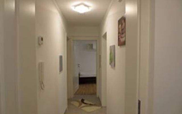 Flur  Hahnstrasse.jpeg