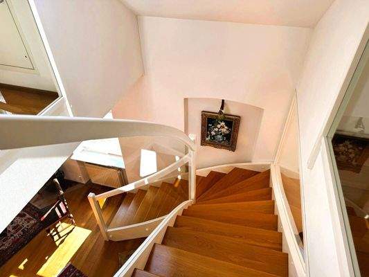 stilvolle, moderne Treppe