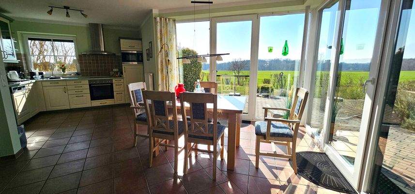 Essecke mit Ausblick