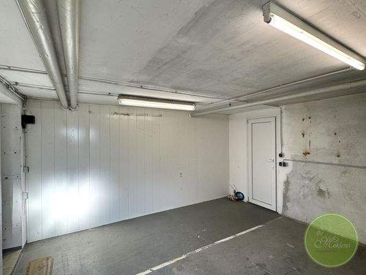 OPTIONALER Hobbykeller mit ...