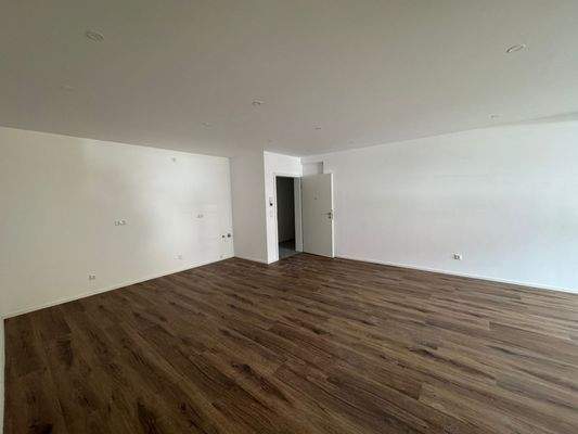 WhatsApp Image 2025-09-12 at 13.07.50 (1).jpeg