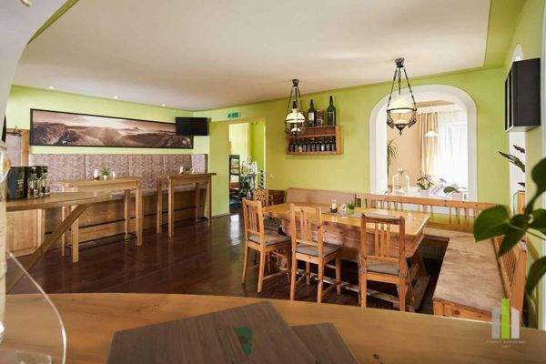 Gasthaus-Innen-Stammtisch-2-scaled