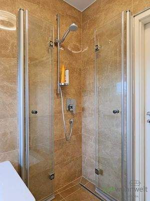 bodentiefe Dusche, oben