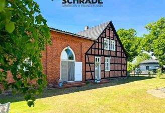 Wohnhaus mit Saal separat zugängig