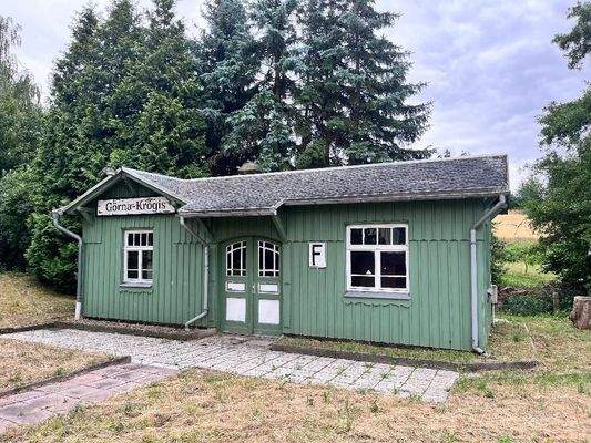 Bahnhofshäuschen/Grundstück