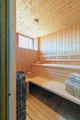 sauna-1.jpg