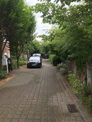 Be- und Entladezufahrt zur Reicker Str. 113a und b