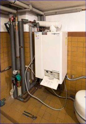 neuwertige-Viessmannheizung-im-Keller