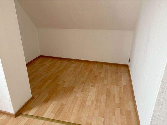 Abstellbereich oder Kinderbett