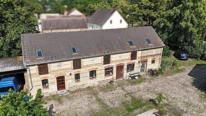 Luftbild rechte Stallung.JPG