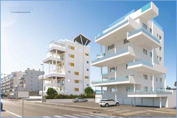 Straßenansicht mit Nachbarbebauung