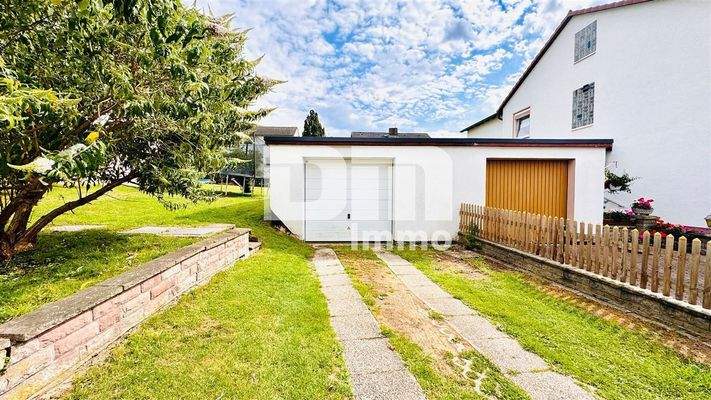 Garage / Parkfläche