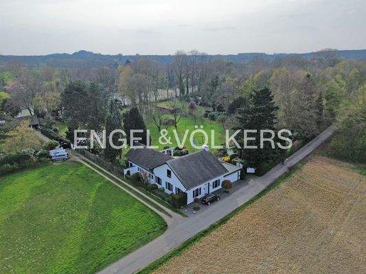 Parkähnliches Grundstück an den Niepkuhlen