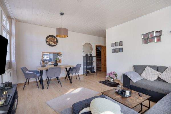 Wohnzimmer Wohnung 1. OG links