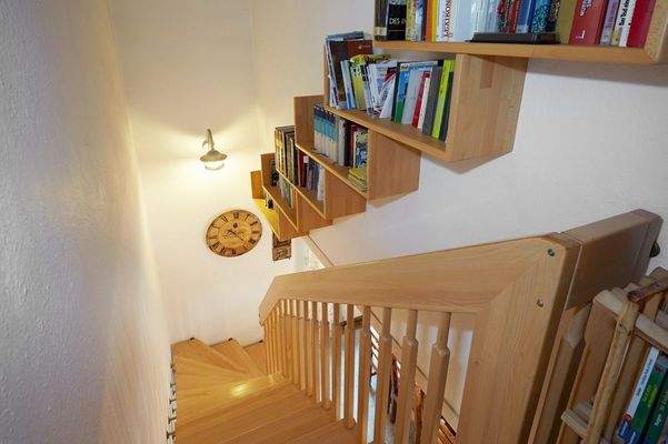 Whg. Nr. 1+2 - EG u. OG rechts Innentreppe - Haus 