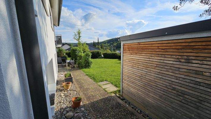 Westseite, Zugang UG-Wohnung