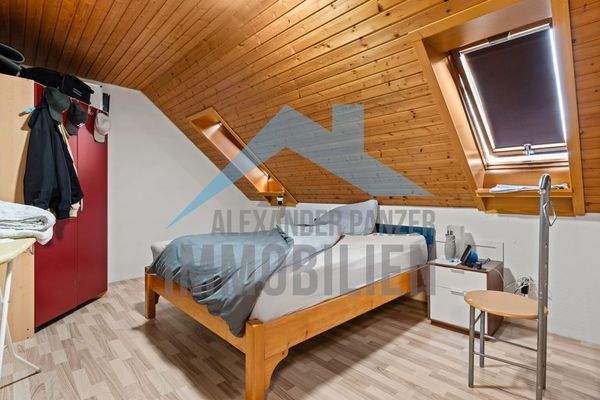 Wohnung links - Dachgeschoss