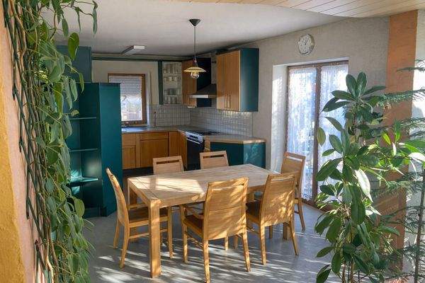 Wintergarten Richtung Essen und Küche.jpg