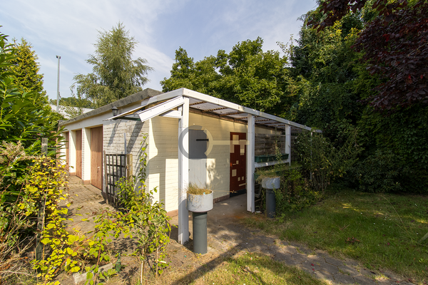 Schuppen und Werkstatt