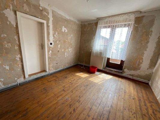 Zimmer mit Zugang Balkon