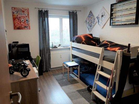 Kinderzimmer möbiliert