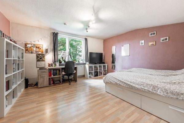 Heimfeld-Geräumiges-Reihenendhaus-mit-großem-Garten-6