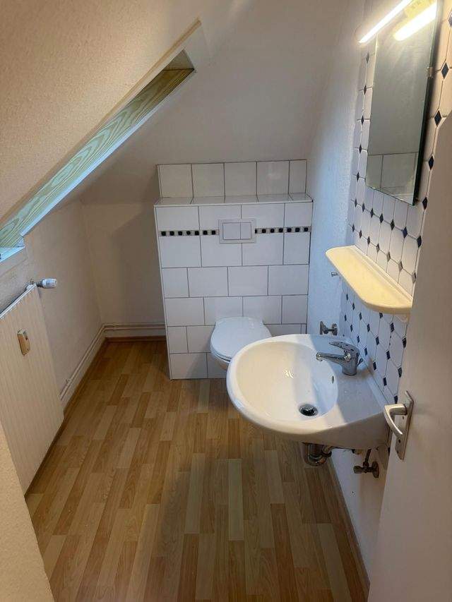 Sehr schöne 4 Zimmer DG Wohnung Rosdorf - Mengershausen - Foto 3
