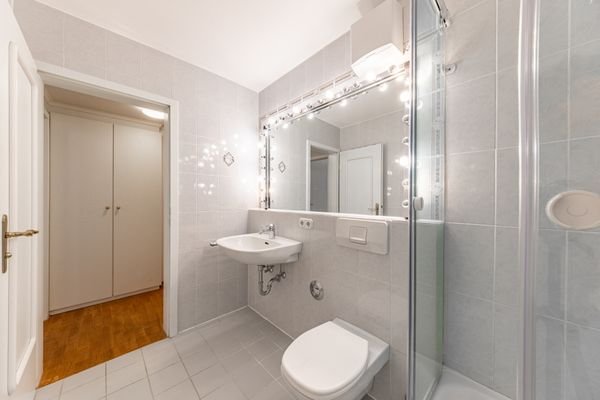 Badezimmer UG