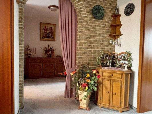 großzügiger-Flur-im-OG