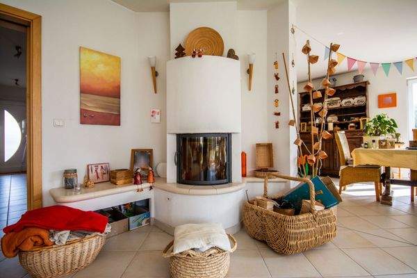 Behagliche Atmosphäre dank Kaminofen