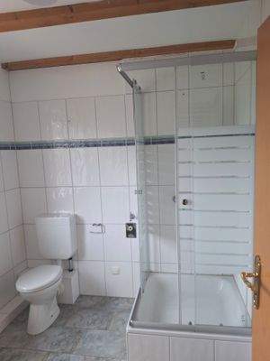Duschbad im OG