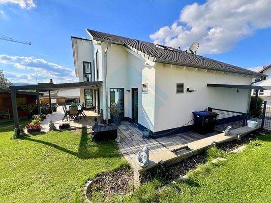 Seitenansicht Garten