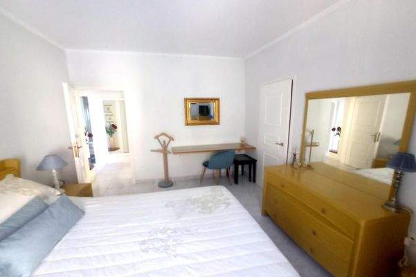 Kreta, Kavousi: Tolle Villa mit Pool, Meerblick und Olivenhain zu verkaufen