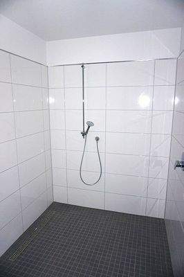 Bad und Dusche