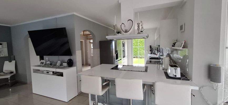 WhatsApp Image 2025-12-06 at 12.28.09.jpeg