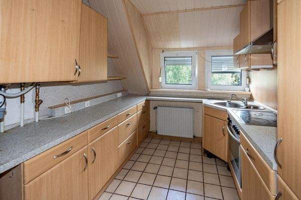 Küche - mit Einbauküche