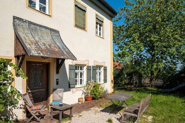 Südseite mit Terrasse