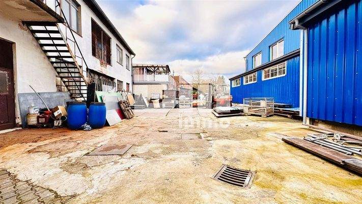 Innenhof Gebäude 3 + 4