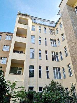 Hausansichthinten Altbau.jpg