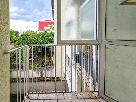 Balkon für Ihren Kräutergarten vor der Küche