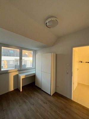 Schlafzimmer / Büro